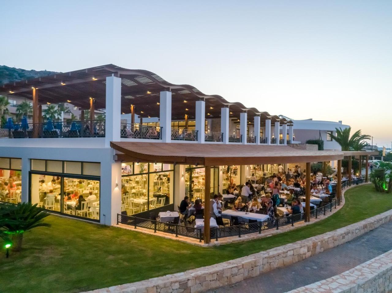 Grand Hotel Holiday Resort Hersonissos  Exterior photo